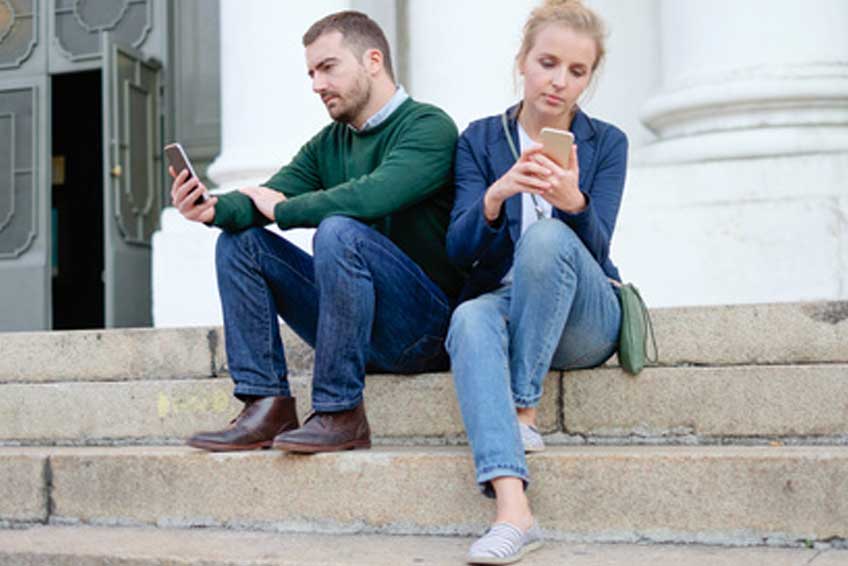 Influence of technology in marriage